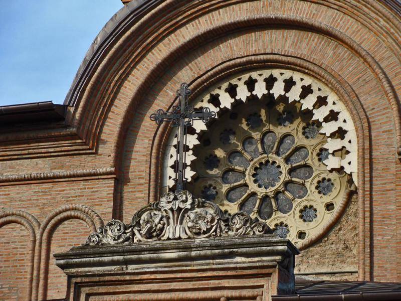 Православная архитектура   Онтология окна (иллюстрации к статье) | Окно-«роза»