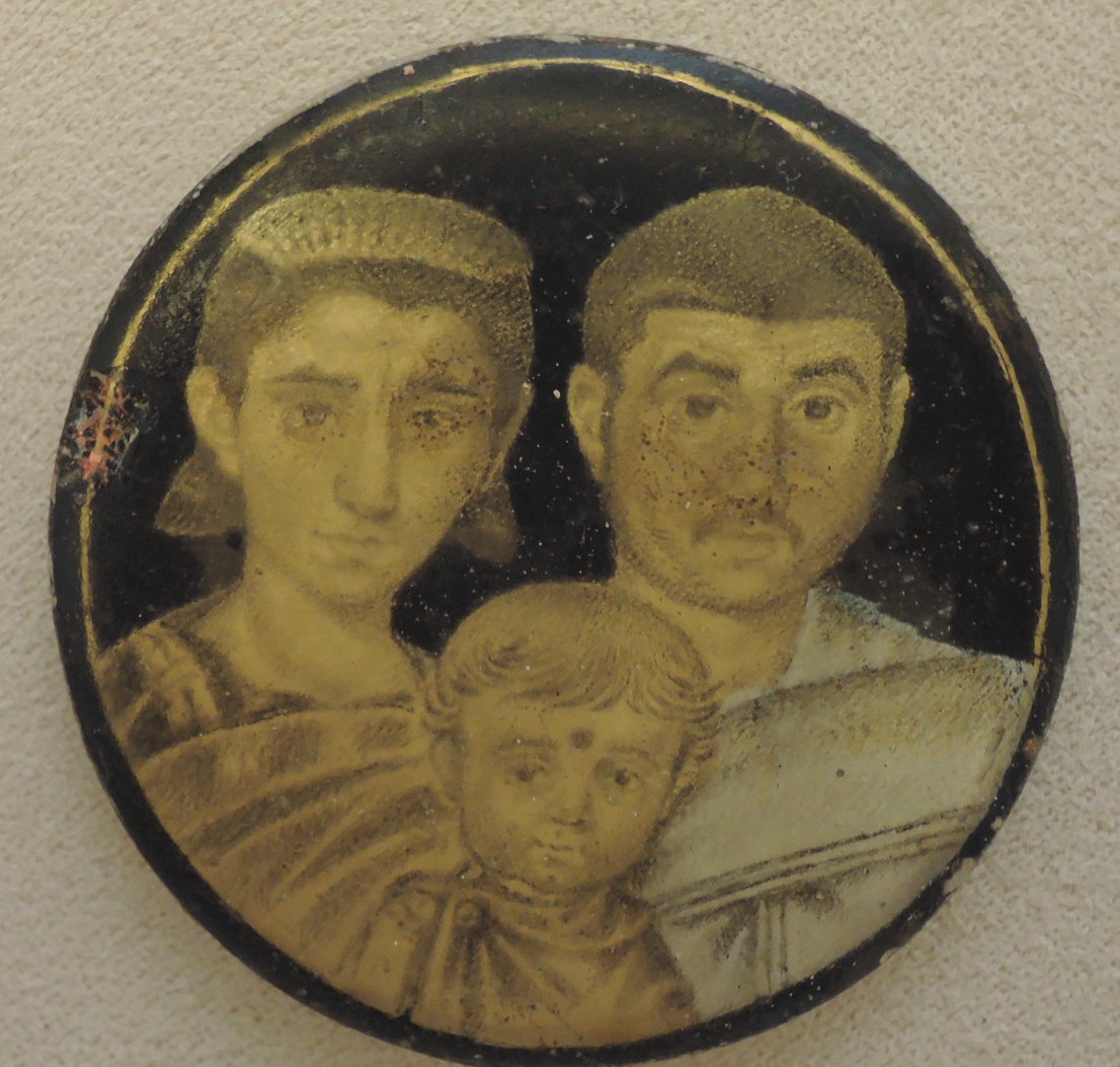 Белый единорог (иконология)   Христианские позолоченные стёкла | Семейный портрет 3-го века