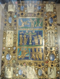 Обложка Евангелия, 12 век