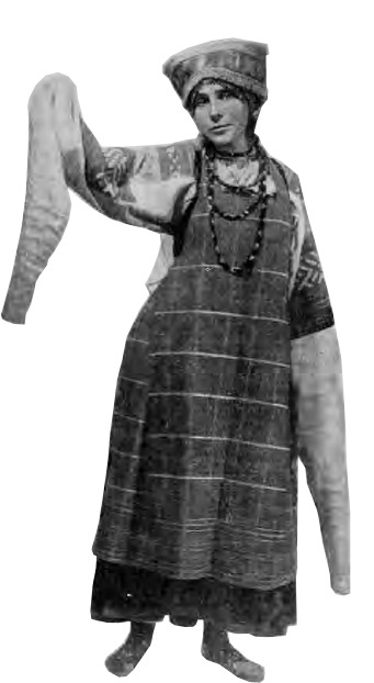 Женское платье с «долгими рукавами» для русальных «плещеваний». ХХ в. Реконструкция